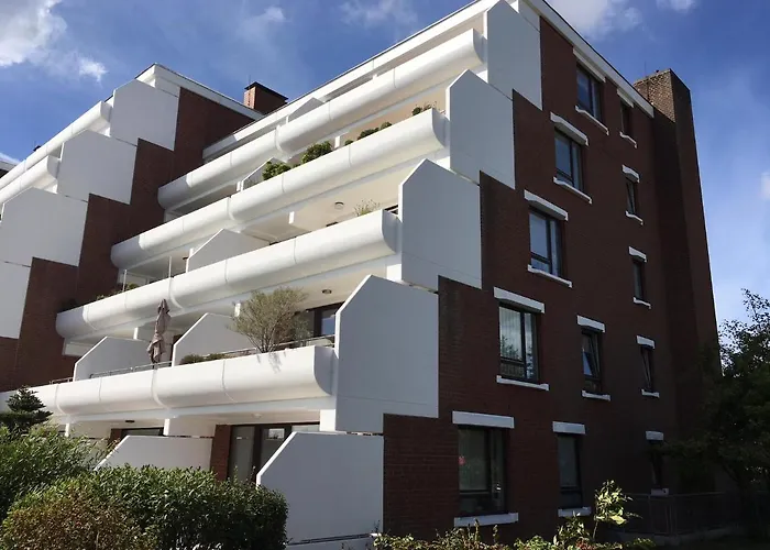 Appartement Haus Halligblick 18 *